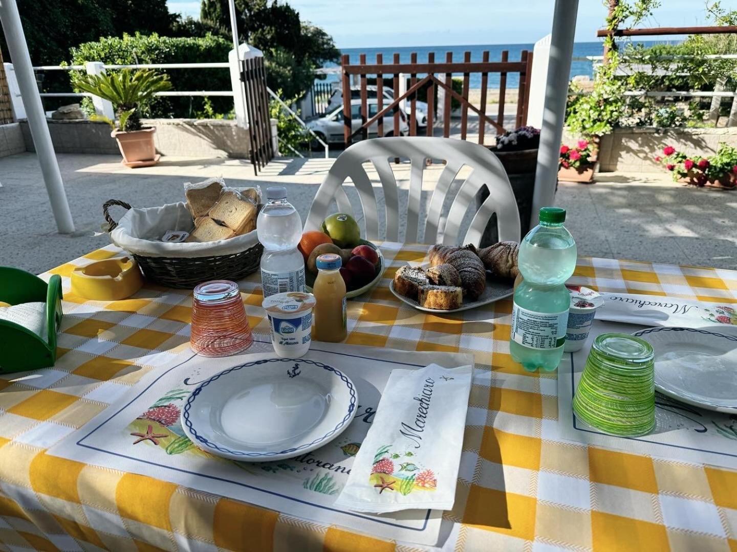 Bed and Breakfast Mare Chiaro Torre Vado Esterno foto