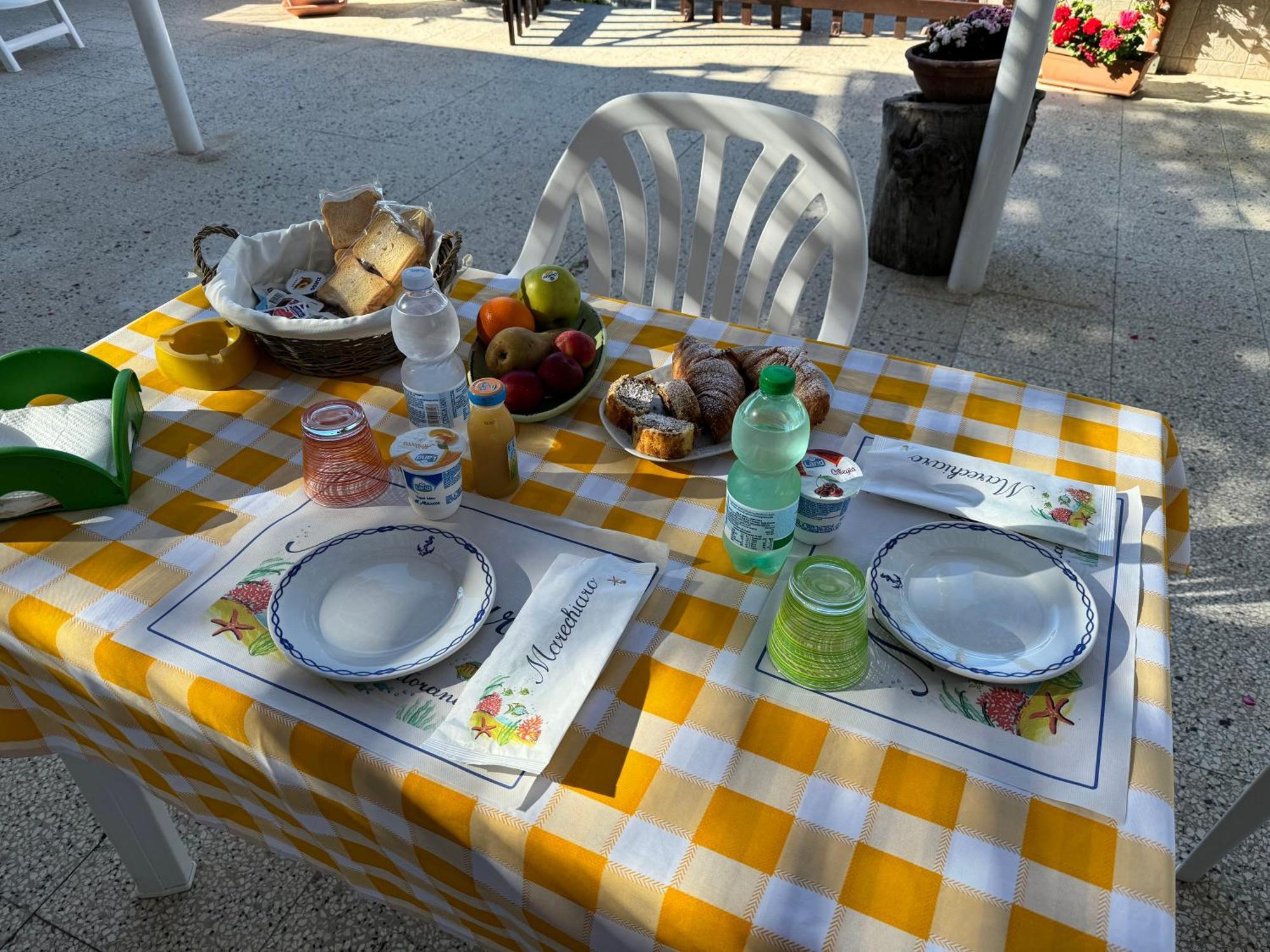 Bed and Breakfast Mare Chiaro Torre Vado Esterno foto