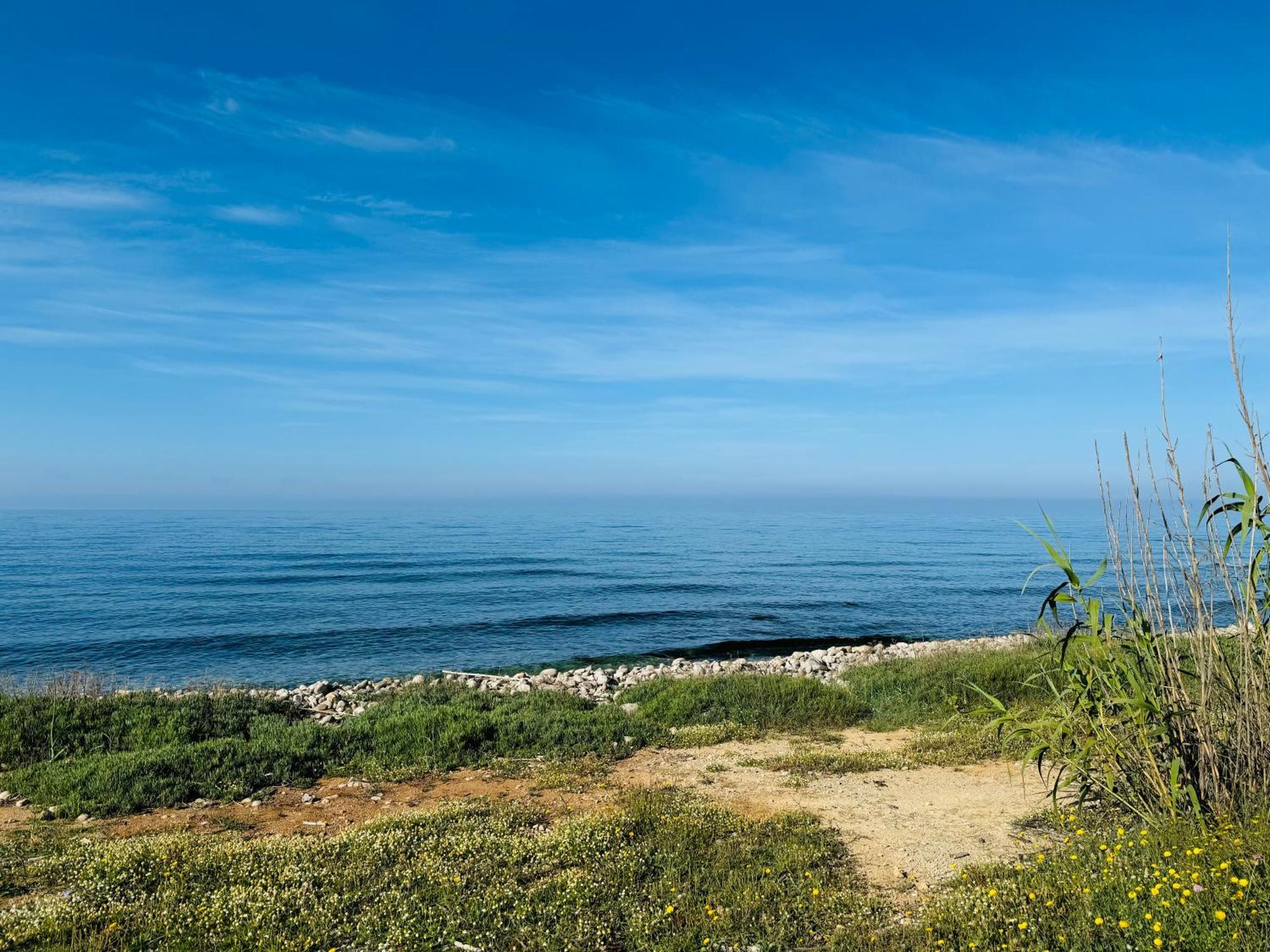 Bed and Breakfast Mare Chiaro Torre Vado Esterno foto